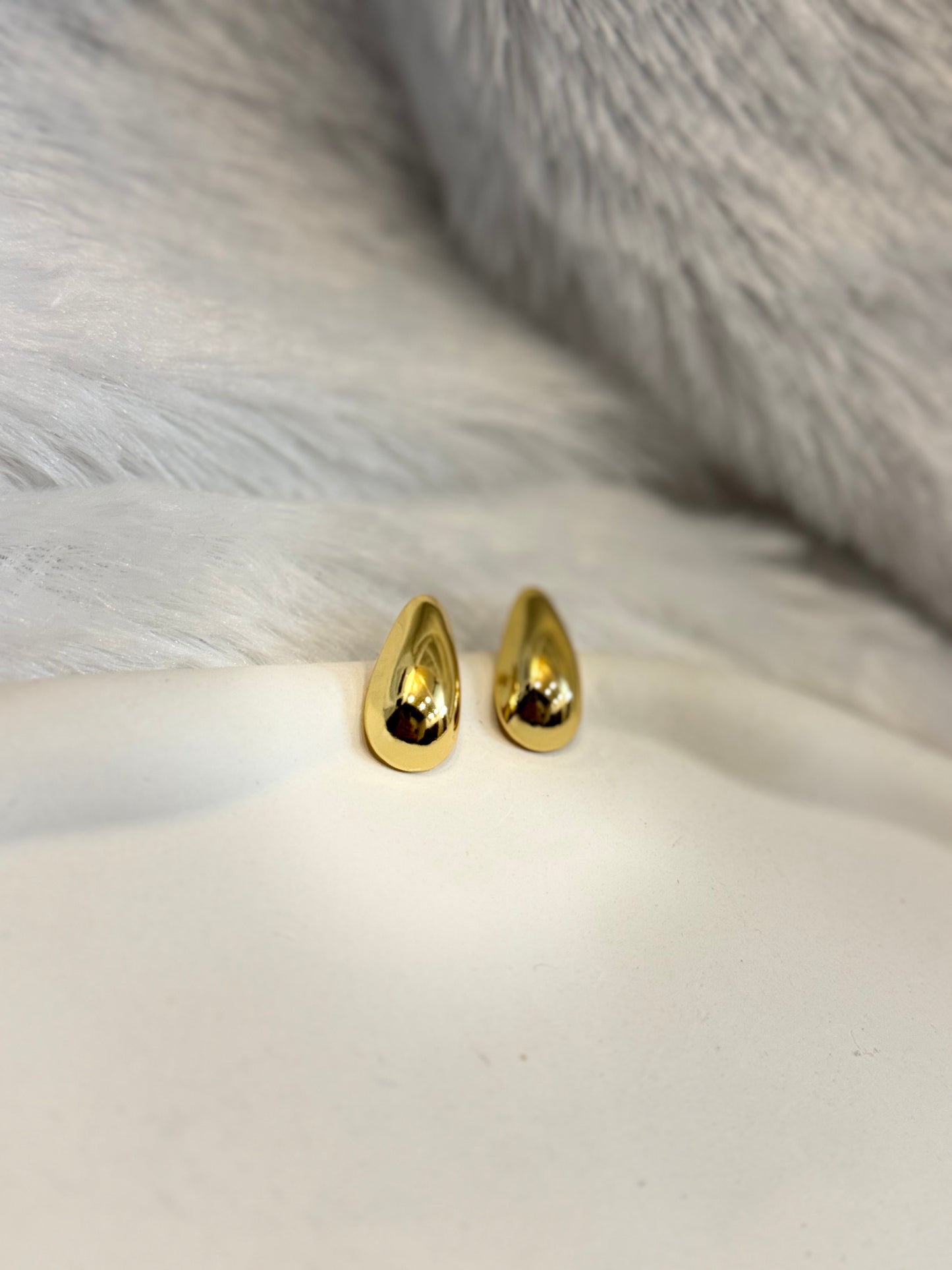 ALMOND EARRINGS