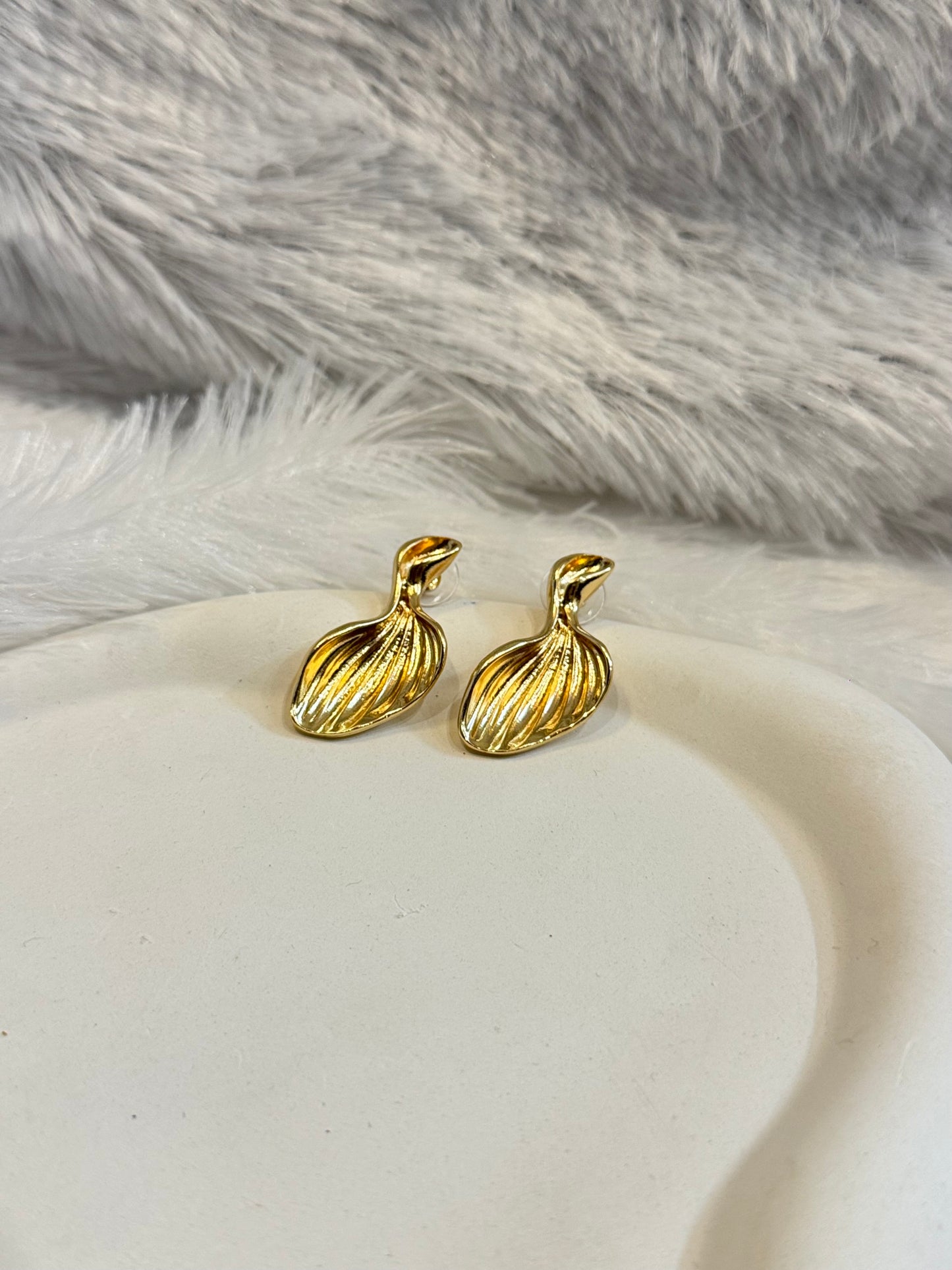 SEA SHELL EARRINGS