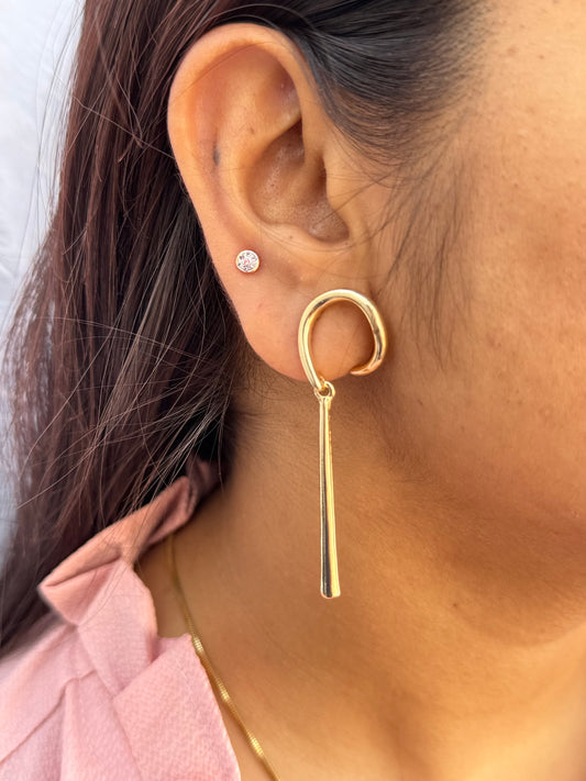 OROFLOW DROP EARRINGS