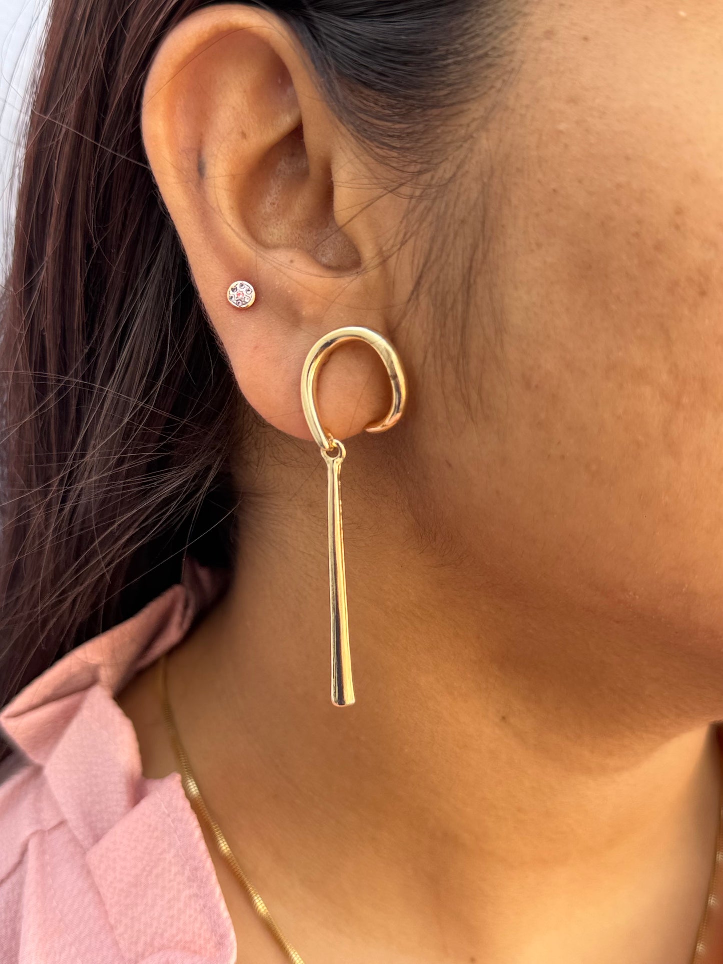 OROFLOW DROP EARRINGS