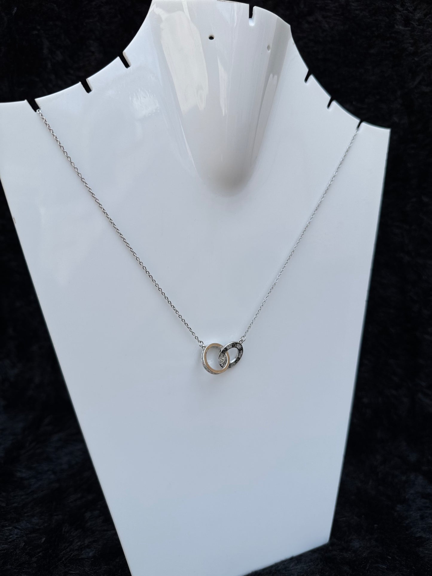 ETERNAL BOND PENDANT