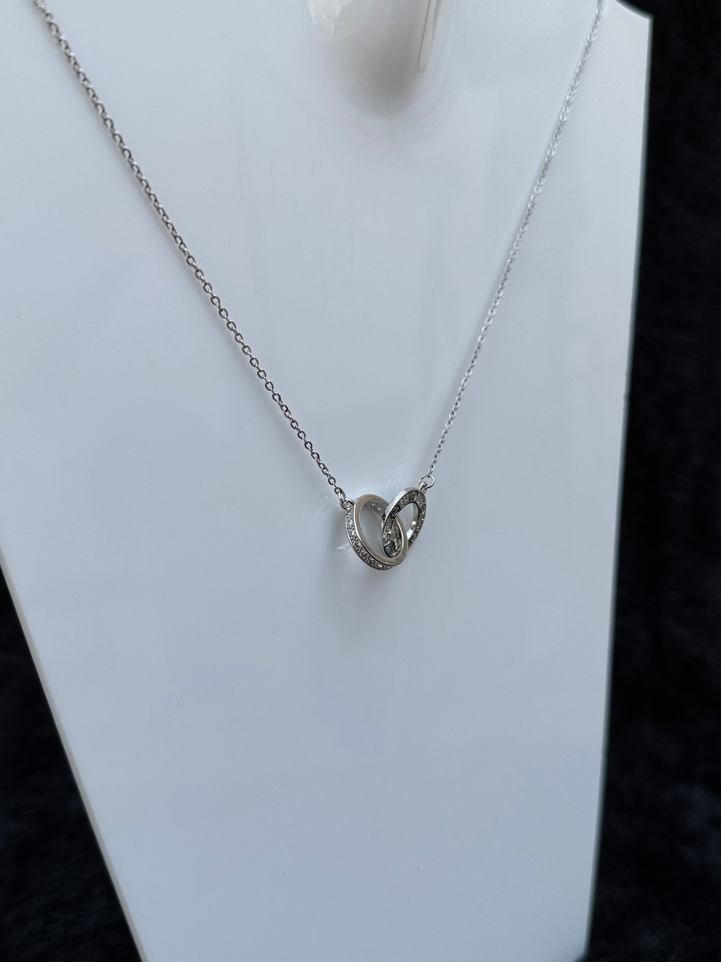 ETERNAL BOND PENDANT
