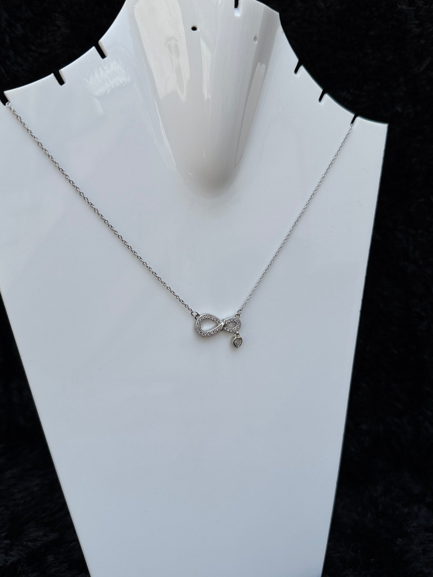 INFINITY HEART NECKLACE