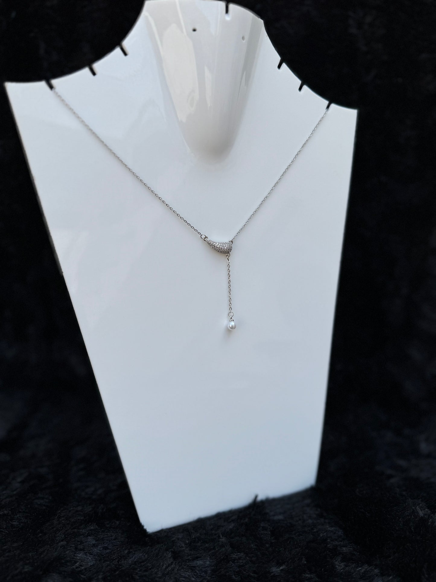 PEARL DROP PENDANT