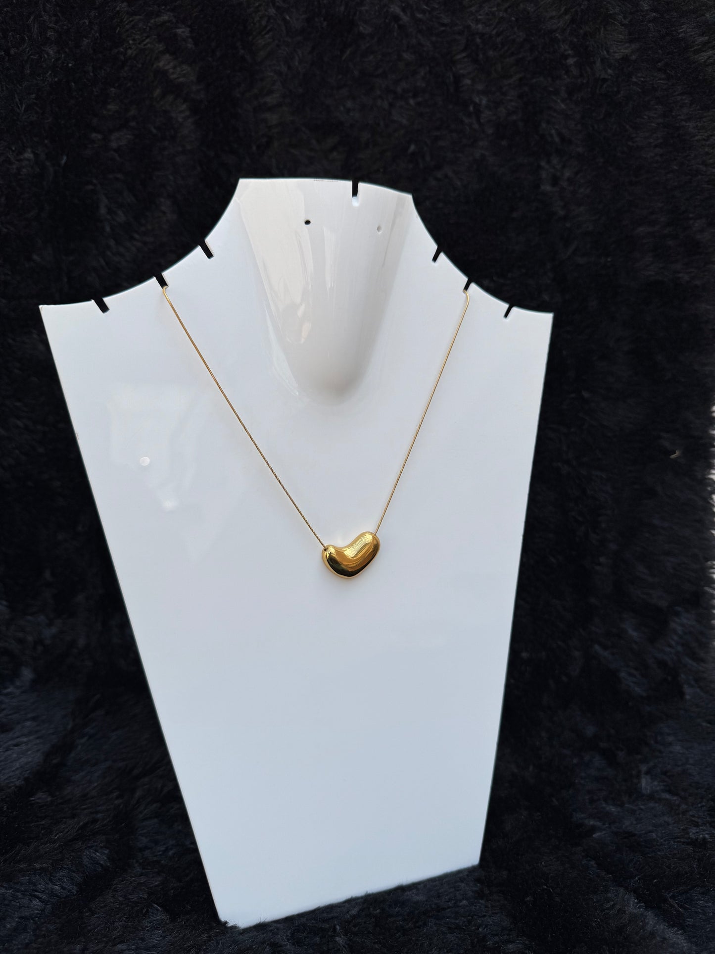 LUXE LOVE PENDANT