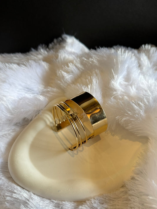 CRATER GOLD CUFF BRACELET