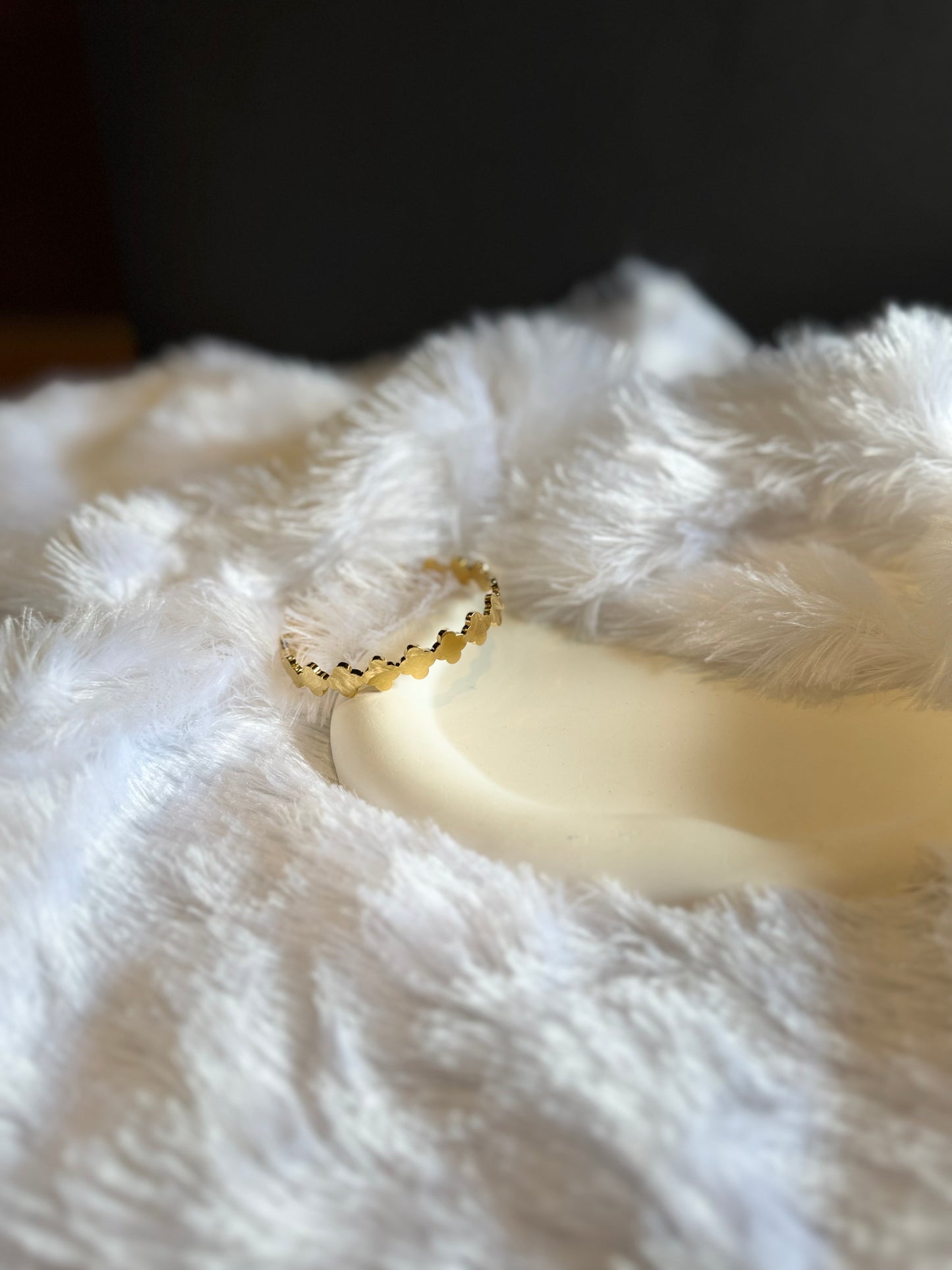 PETAL POP BANGLE BRACELET