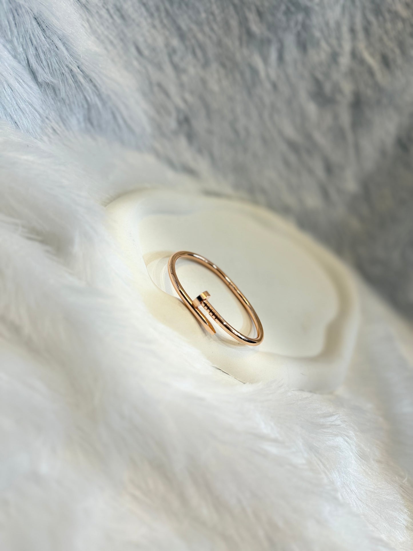 NAIL BRACELET