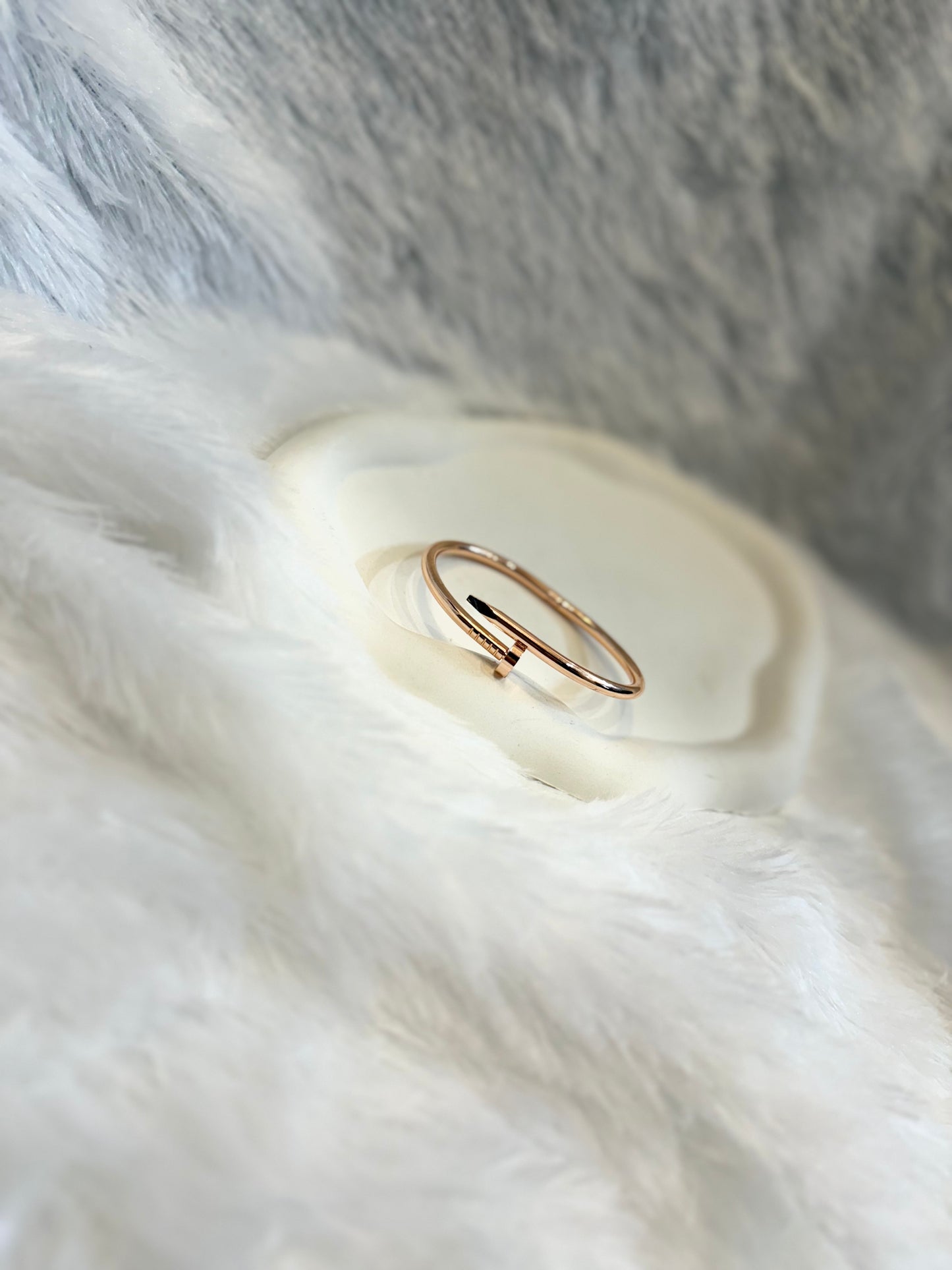 NAIL BRACELET