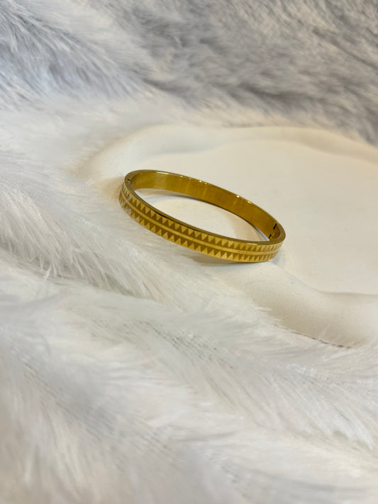 TRIPATTERN GOLD BRACELET