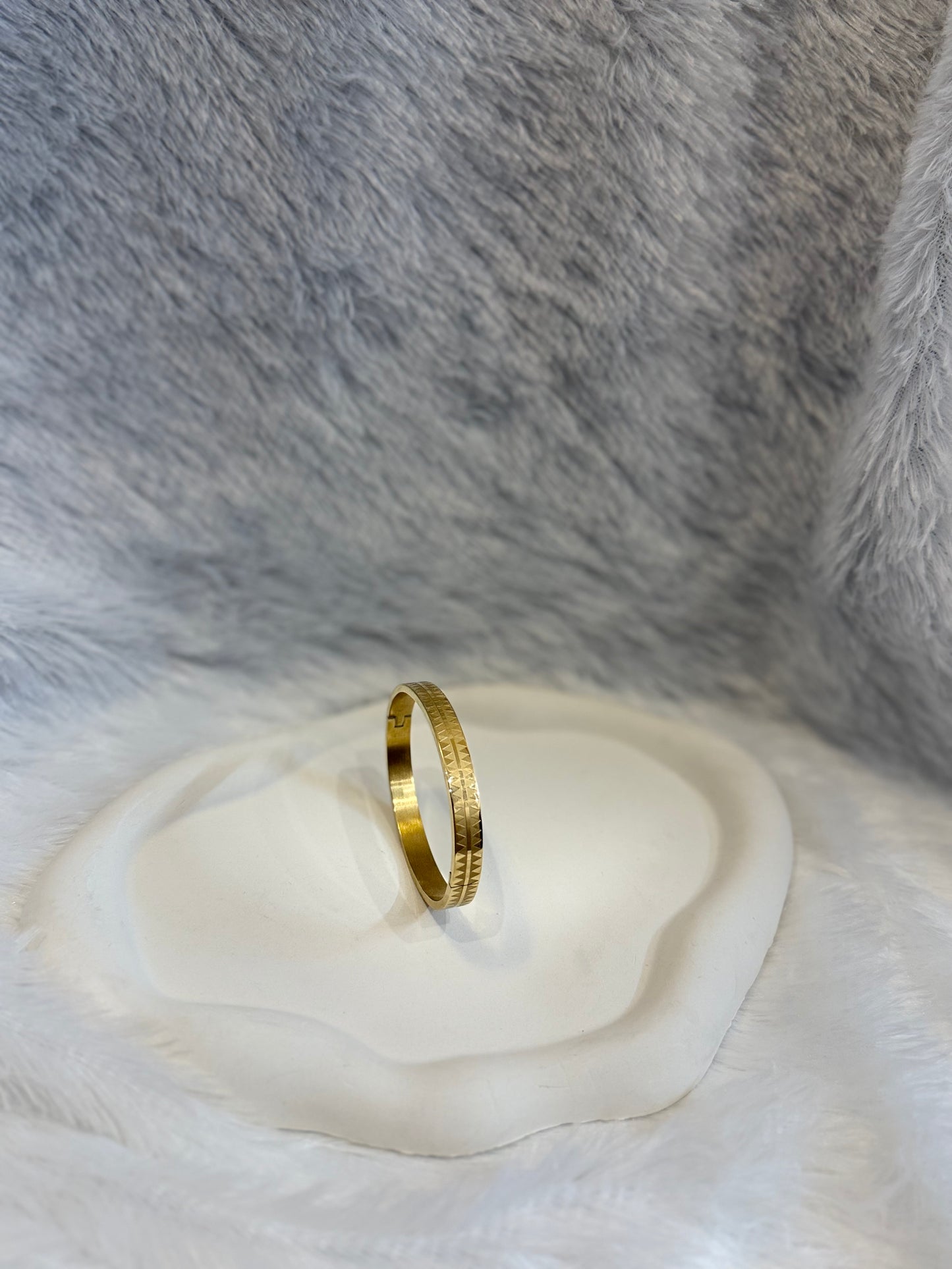 TRIPATTERN GOLD BRACELET