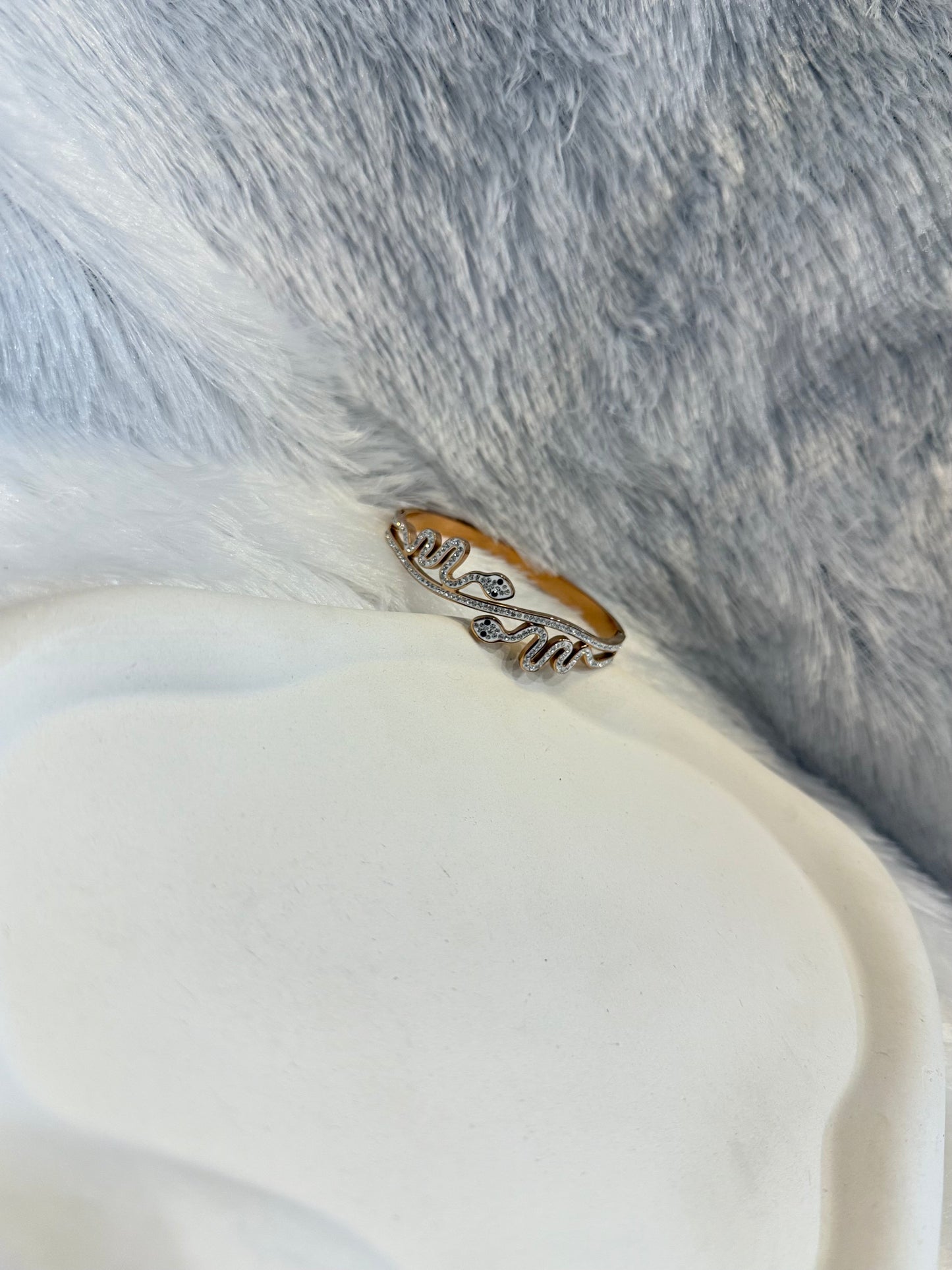 SNAKE DIAMOND BRACELET