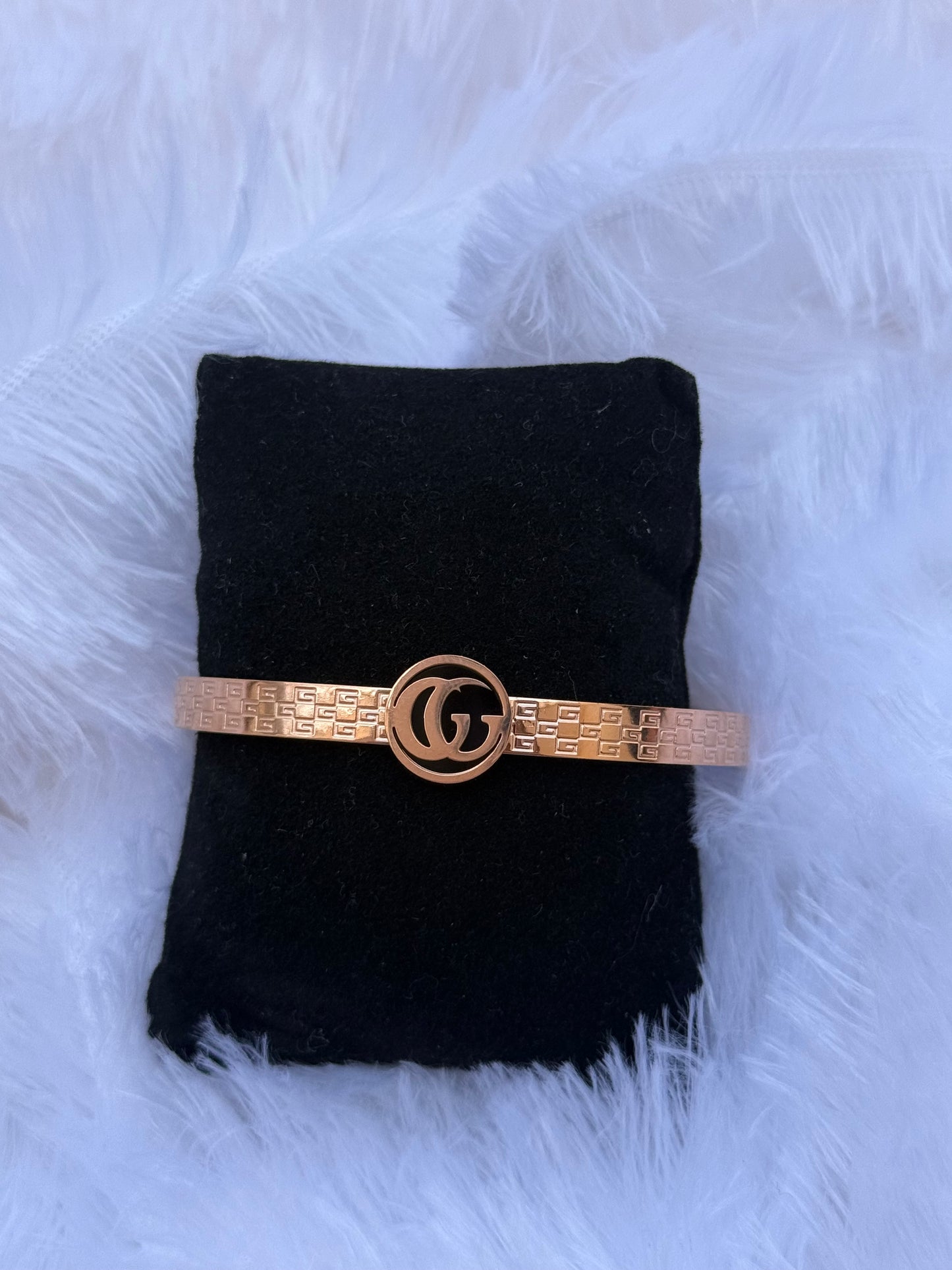 GIA BANGLE BRACELET