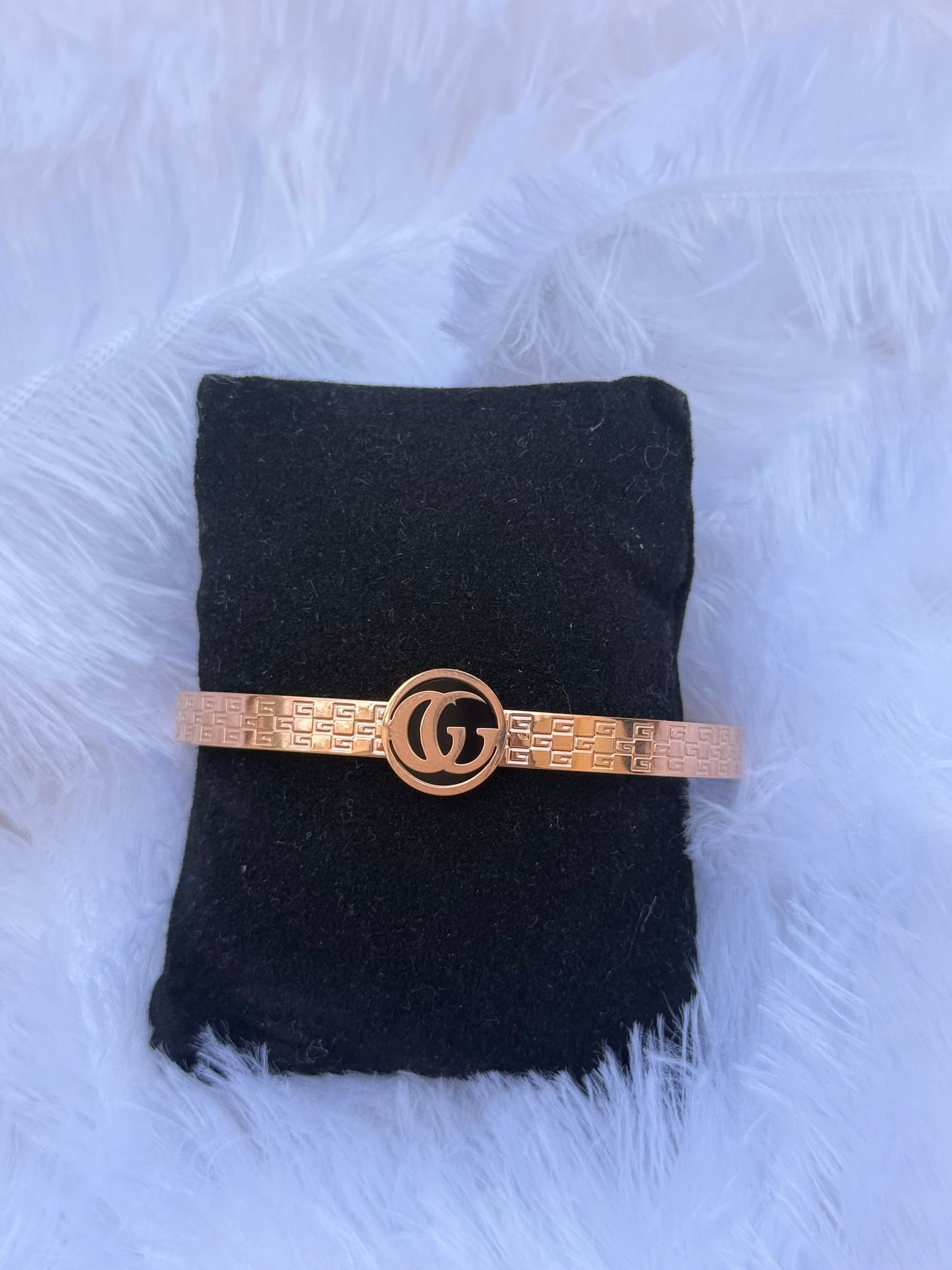 GIA BANGLE BRACELET