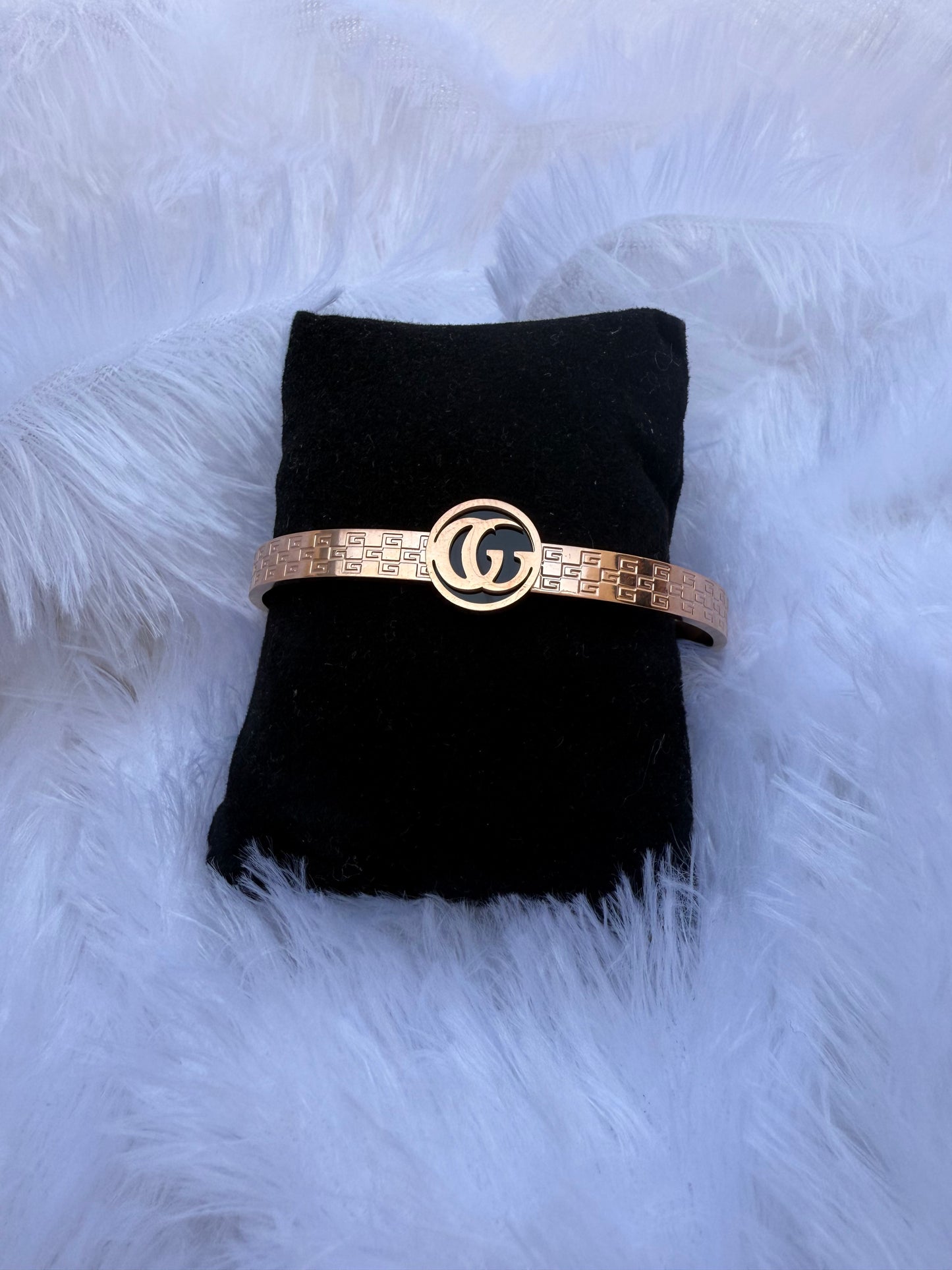GIA BANGLE BRACELET