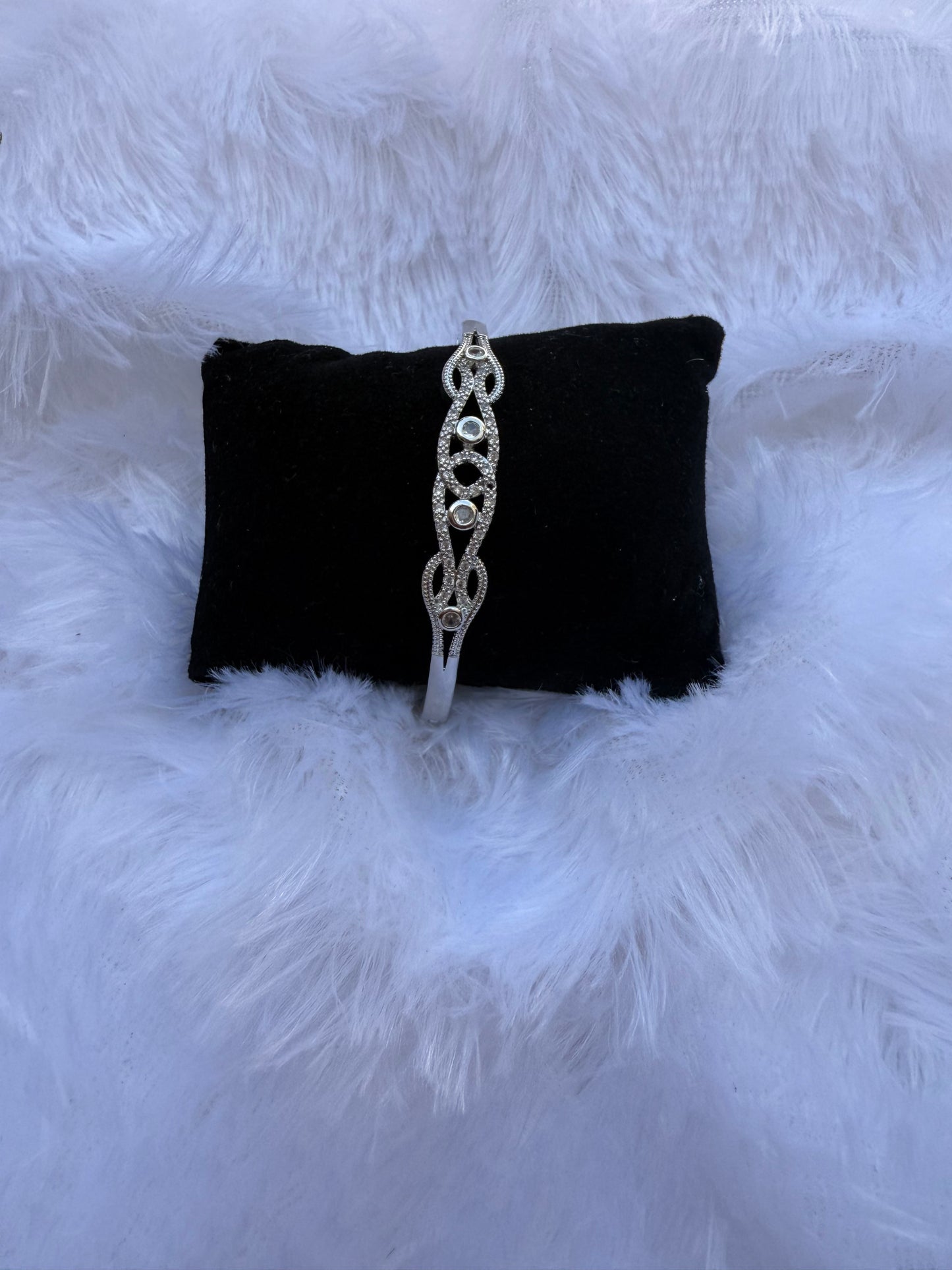 GIMA BANGLE BRACELET