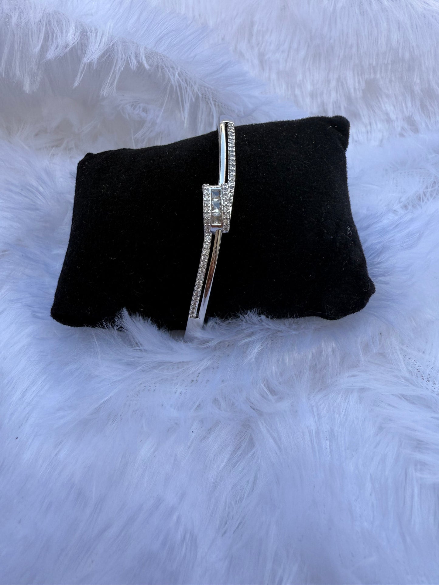 KOI BANGLE BRACELET