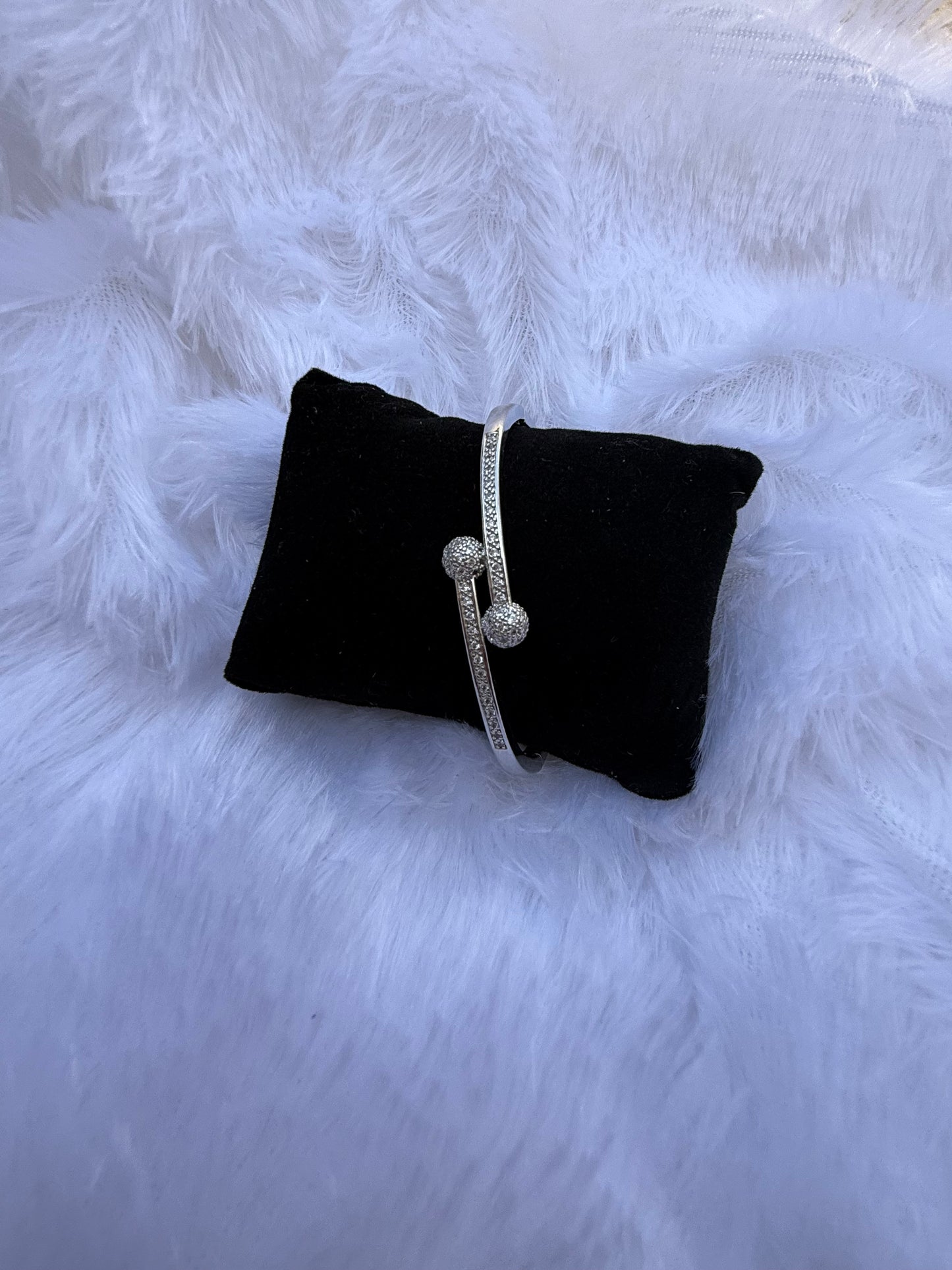 JIA BANGLE BRACELET