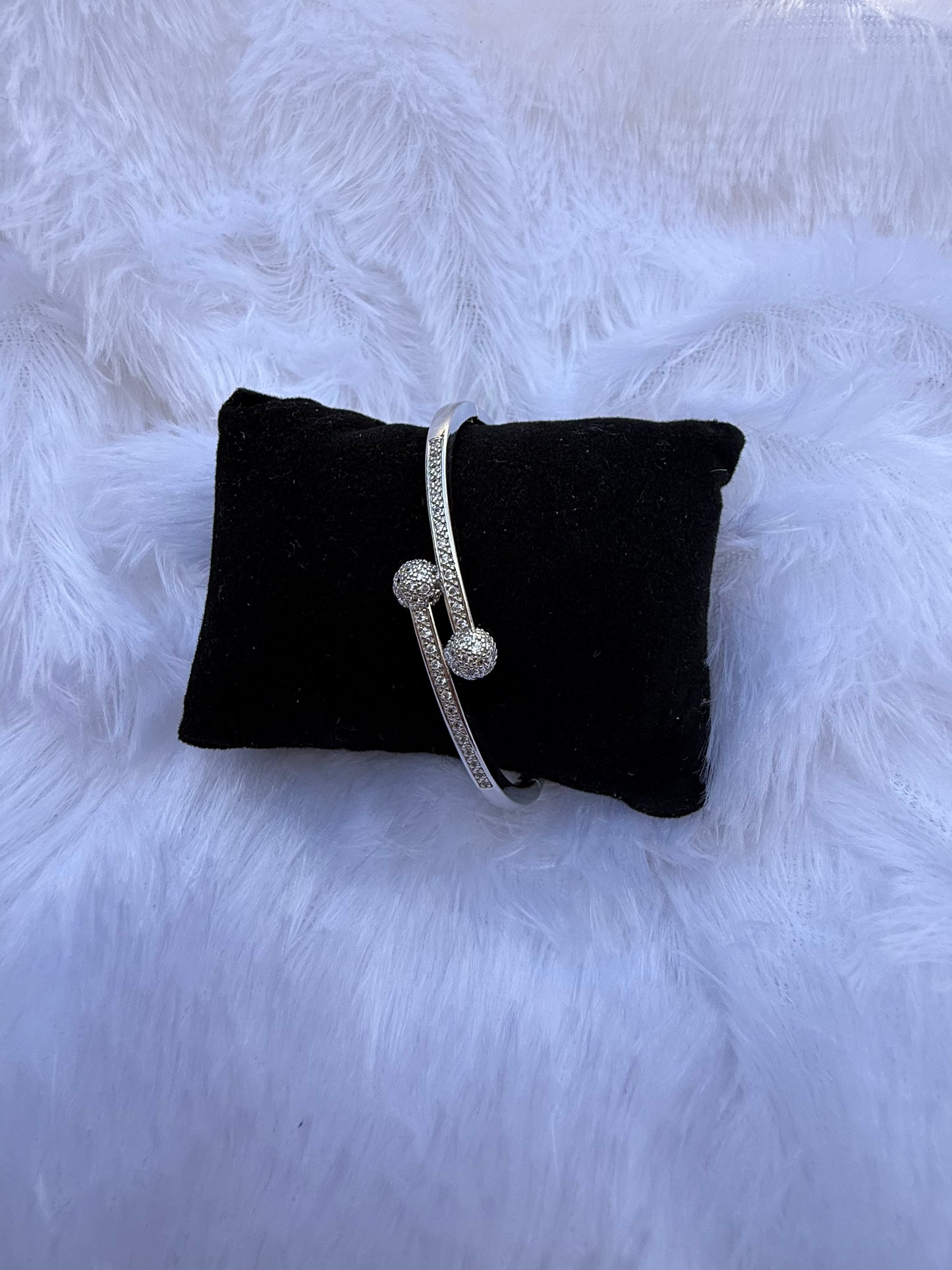 JIA BANGLE BRACELET