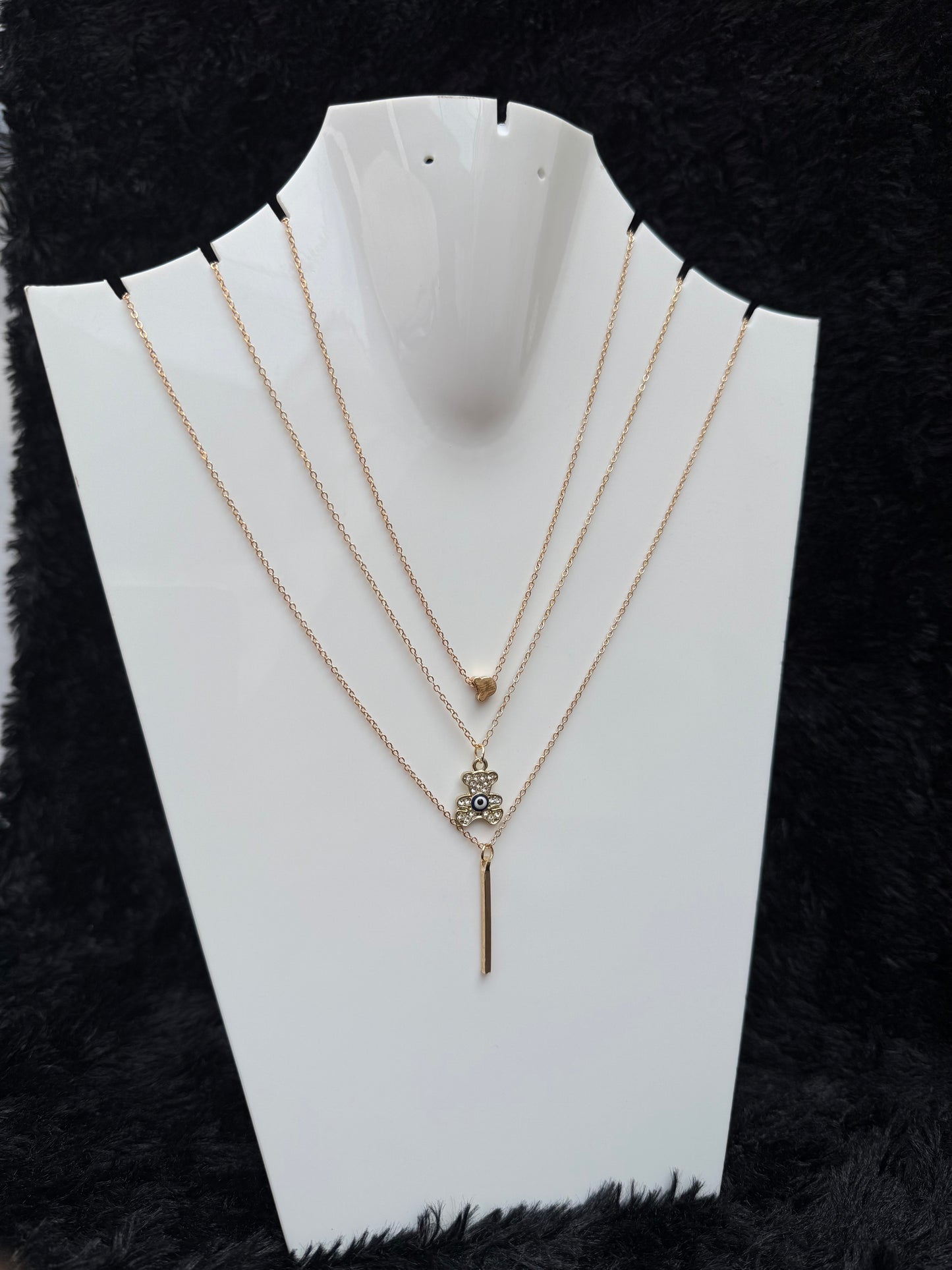 TRIPLE-LAYERED TEDDY NECKLACE
