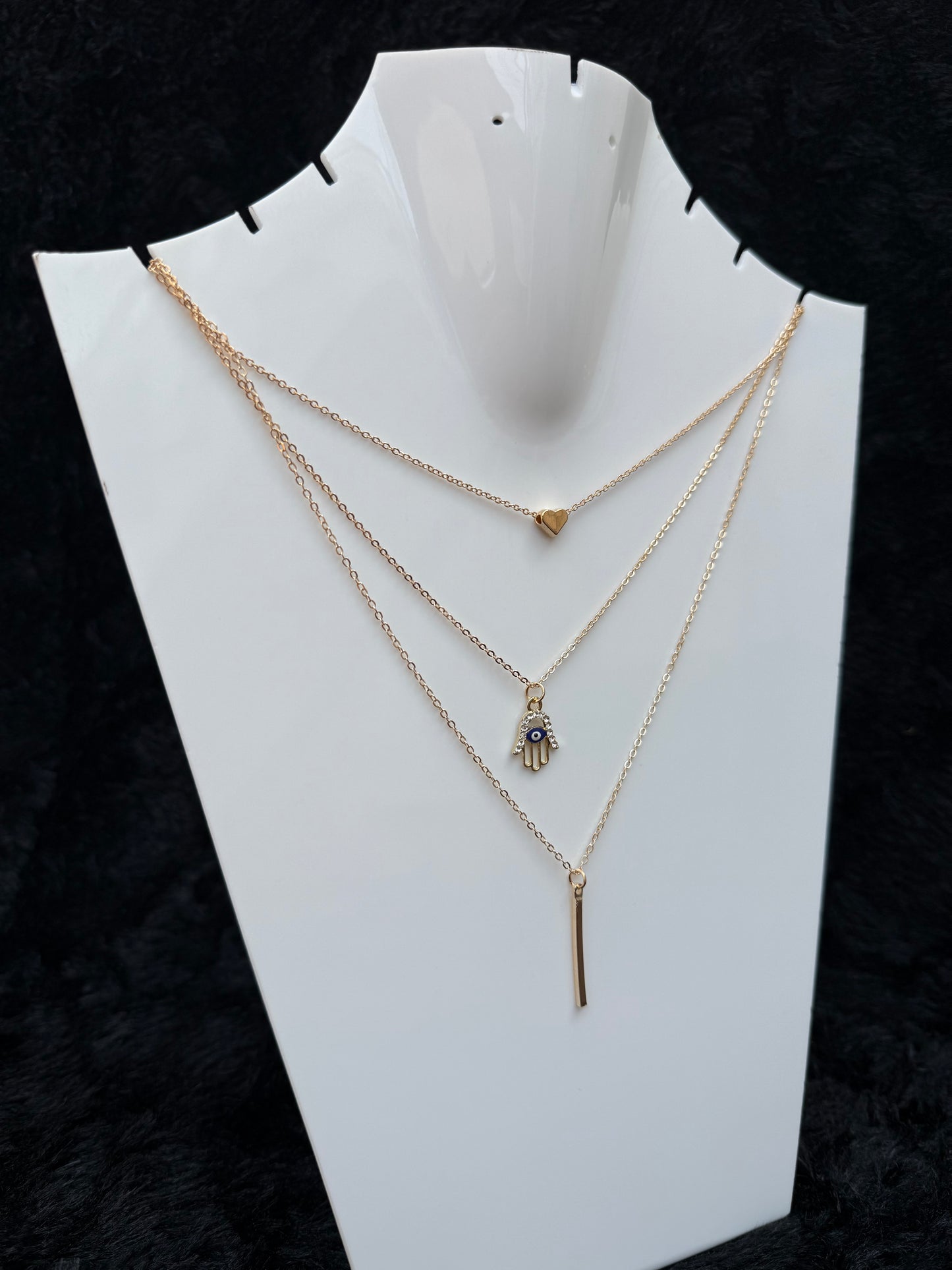 TRIPLE LAYERED HAND NECKLACE