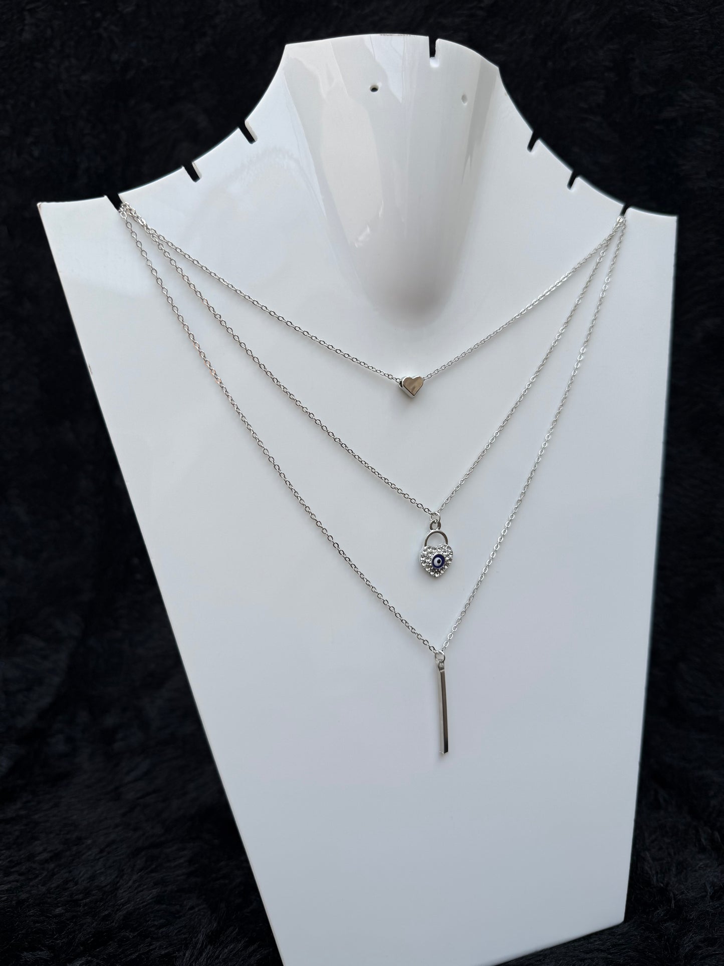 TRIPLE LAYERED LOCK NECKLACE