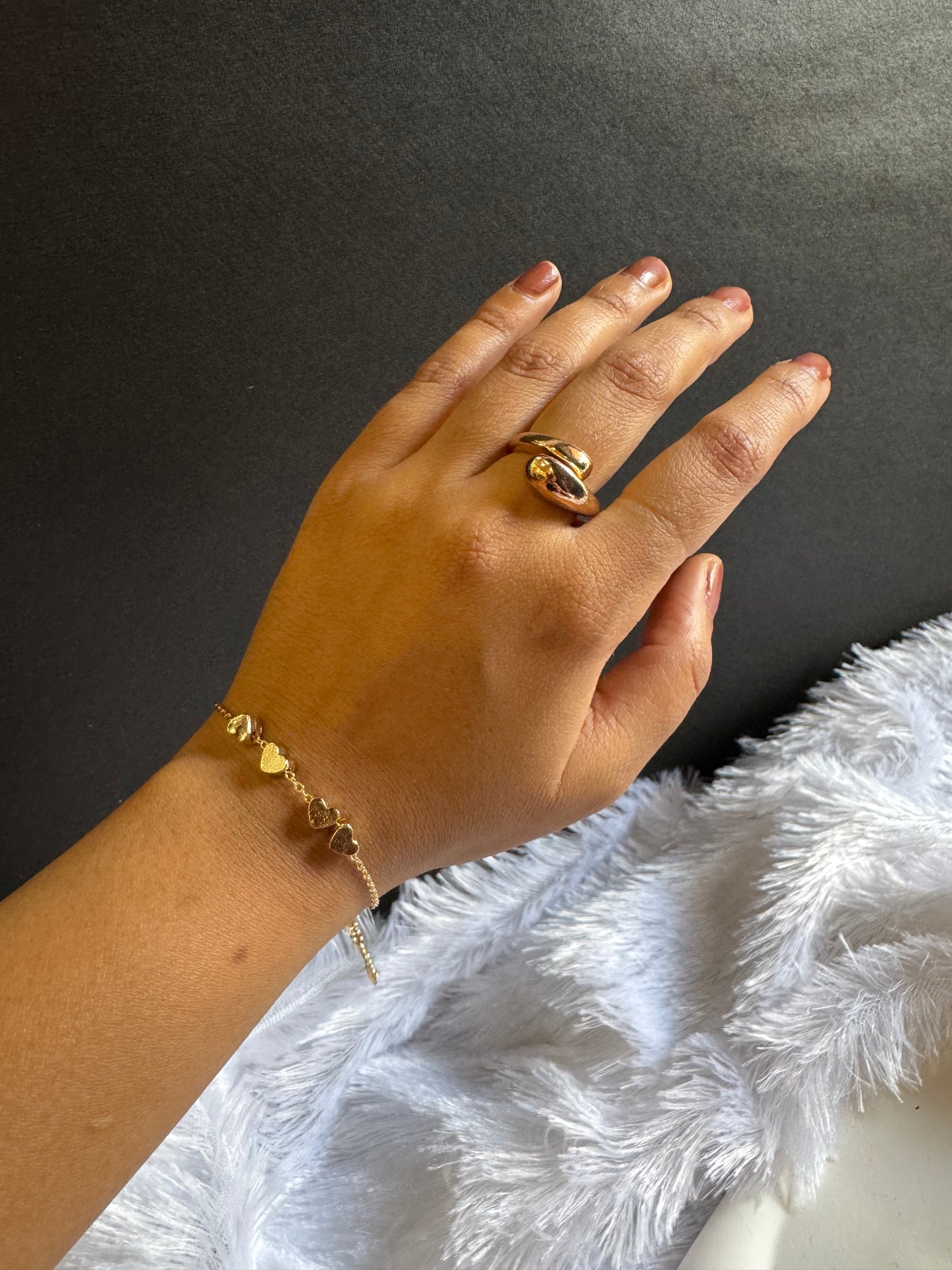 LOVER'S THREAD BRACELET