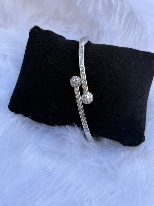JIA BANGLE BRACELET